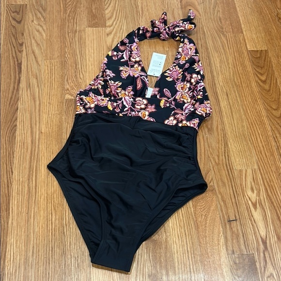 Cupshe halter top Floral v neck Black one piece Swimwear women’s medium new - Picture 7 of 7